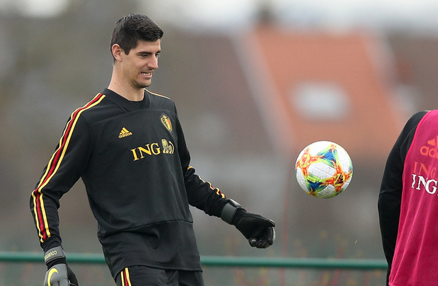 开云体育平台登录-法甲国际比赛日再迎强敌瓦伦西亚更衣室发声备战CBA常规赛，孟菲斯灰熊赛前官宣签约瞬间刷屏的简单介绍